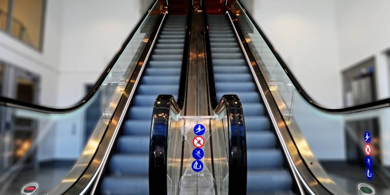 تاریخچه پله برقی