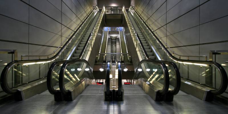 پله برقی چیست